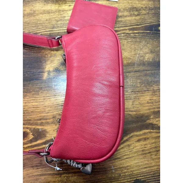 No‎ Boundaries Red Shoulder Bag And Matching Wallet - Image 2