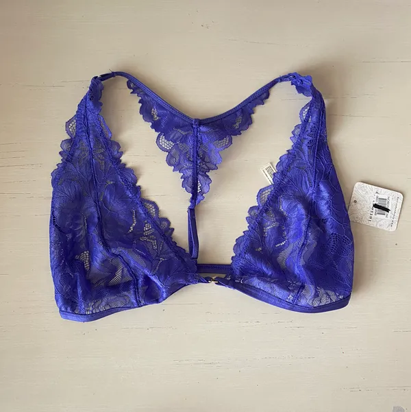 Free People NWT INTIMATELY purple Avery Lace Bralette - Image 4