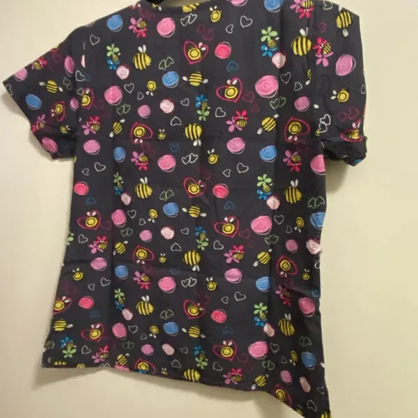 Zoe + Chloe Womens Scrubs Scrub Top Shirt S Bust 38” Dark Gray Bees Hearts Bee - Image 5