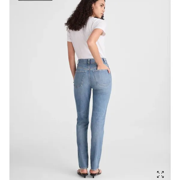 Madewell Perfect Vintage wide leg size 26 sustainable jeans - Image 2