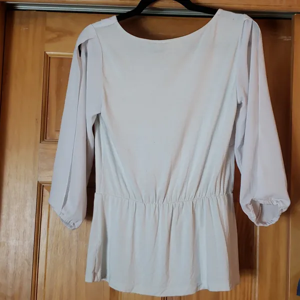 Anthropologie Deletta open sleeve blouse - Image 5