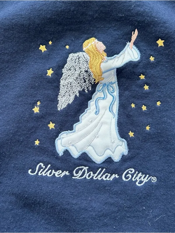 VTG Gilden "Silver Dollar City"/ Angel Embroidered Navy Blue Sweatshirt: SMALL - Image 4