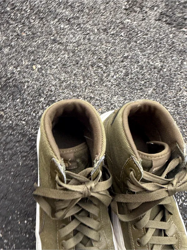Puma Women’s Size 8 Olive Green High Top Platform Sneakers - Image 4