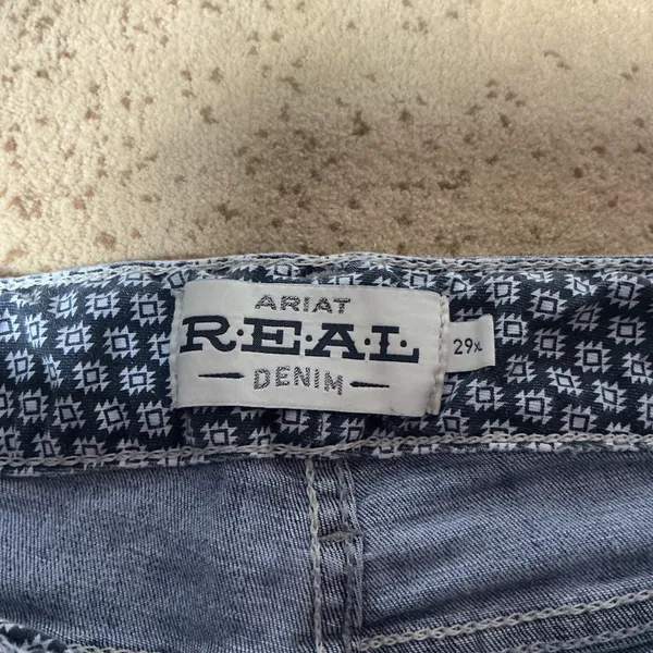 Ariat REAL Denim‎ Shorts Womens 29 Raw Hem Embroidered Western Cutoffs - Image 5