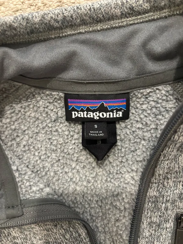 Patagonia Quarter-Zip Grey - Image 2