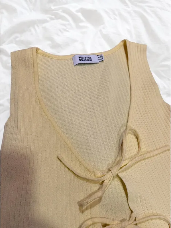 Beginning Boutique Yellow Tie Front Knit Top Size 4 - Image 4
