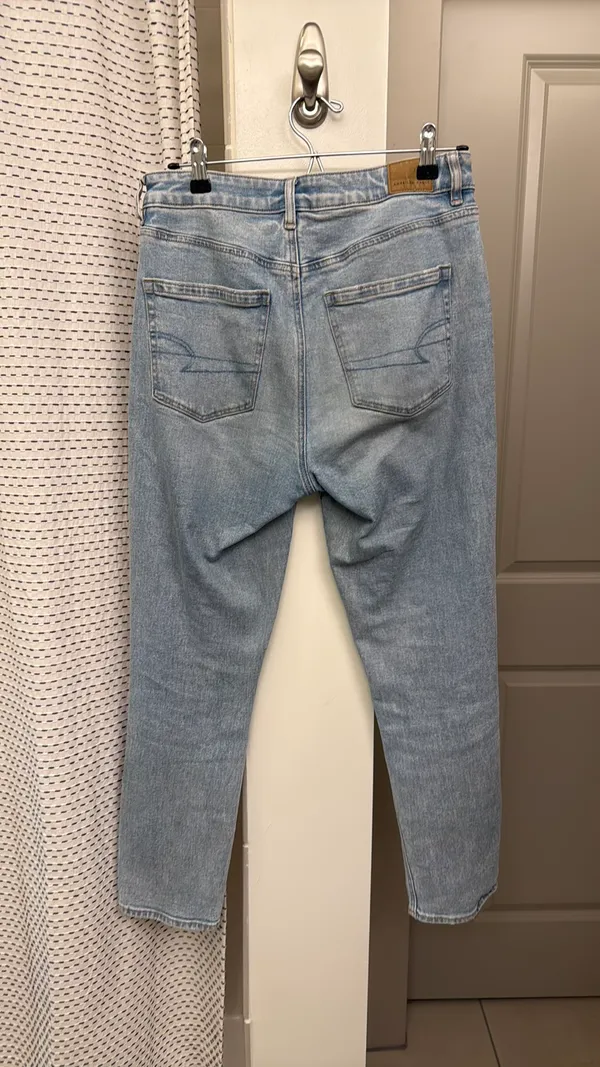 American Eagle Jeans - Image 2