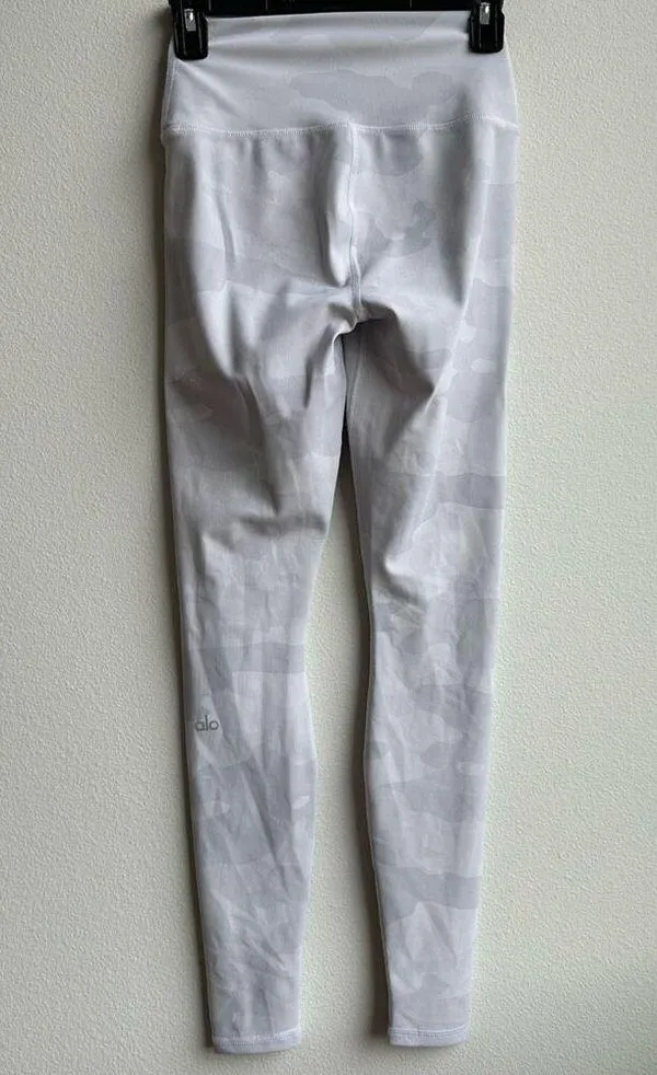 Alo Yoga Size XS High-Waist White Camo Vapor Legging Compresses Lift Preppy Fem - Image 6