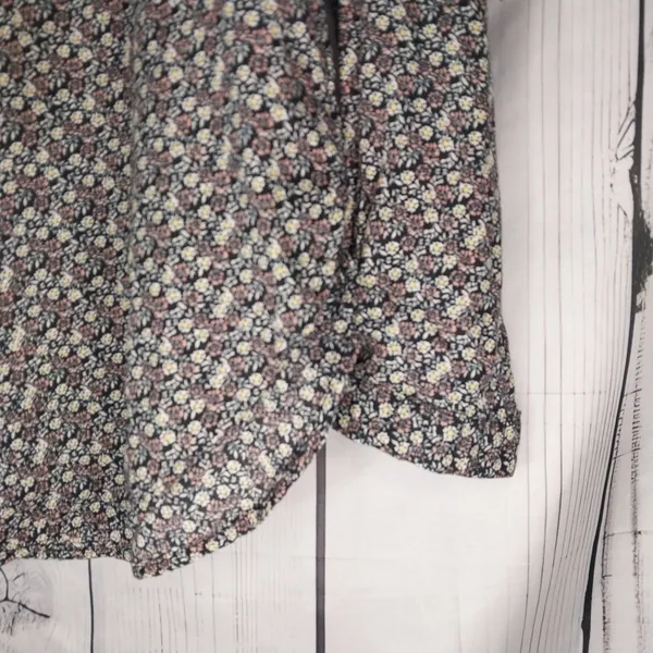 Loft Outlet Ditsy Floral Cottagecore Business Casual Boho Button-Up Blouse - Image 9