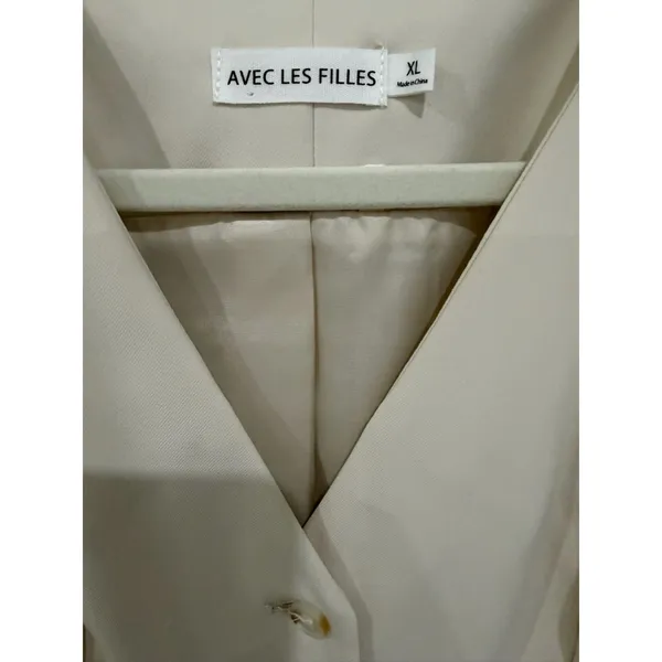 Avec Les Filles V-Neck Button Cream Vest Jacket XL - Image 2