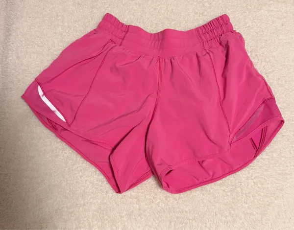 Lululemon Hot Pink Hotty Hot Shorts 🤍 - Image 2