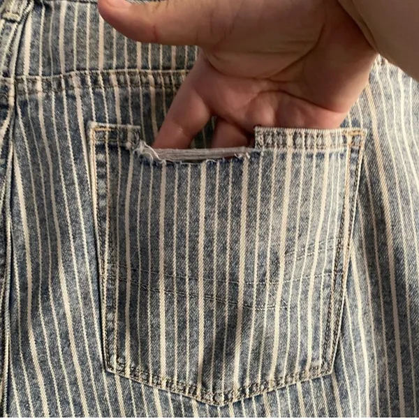 American Eagle Outfitters 90’s boyfriend shorts 16🆕 - Image 8