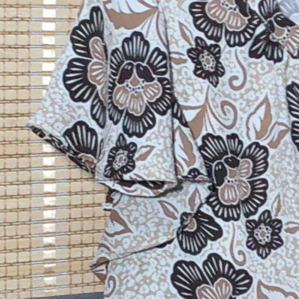 Loft Brown Floral Print Short Sleeve Blouse - Image 3
