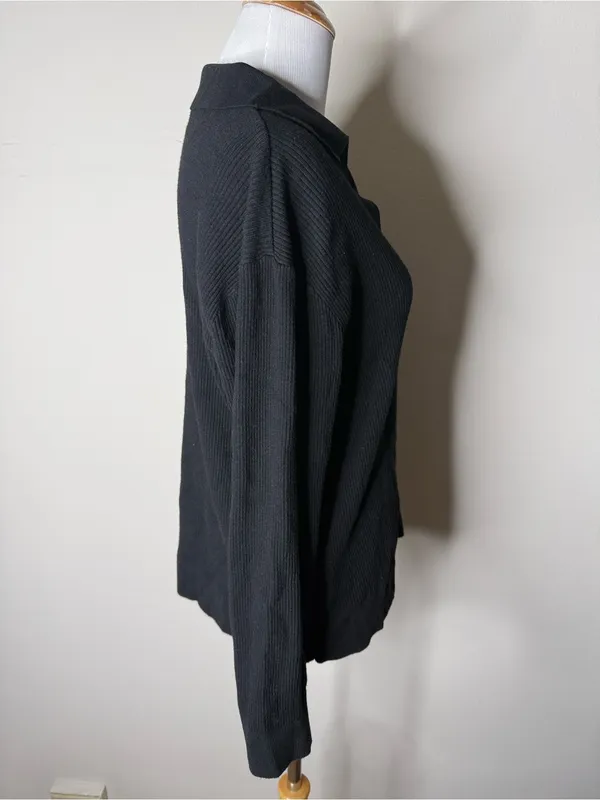 Uniqlo Black Rib Knit Polo - Image 6