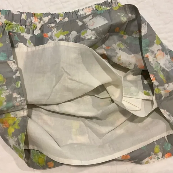 J. Crew 100% Cotton Elastic Waist Pockets Gray Floral Mini Skirt Size Small - Image 7