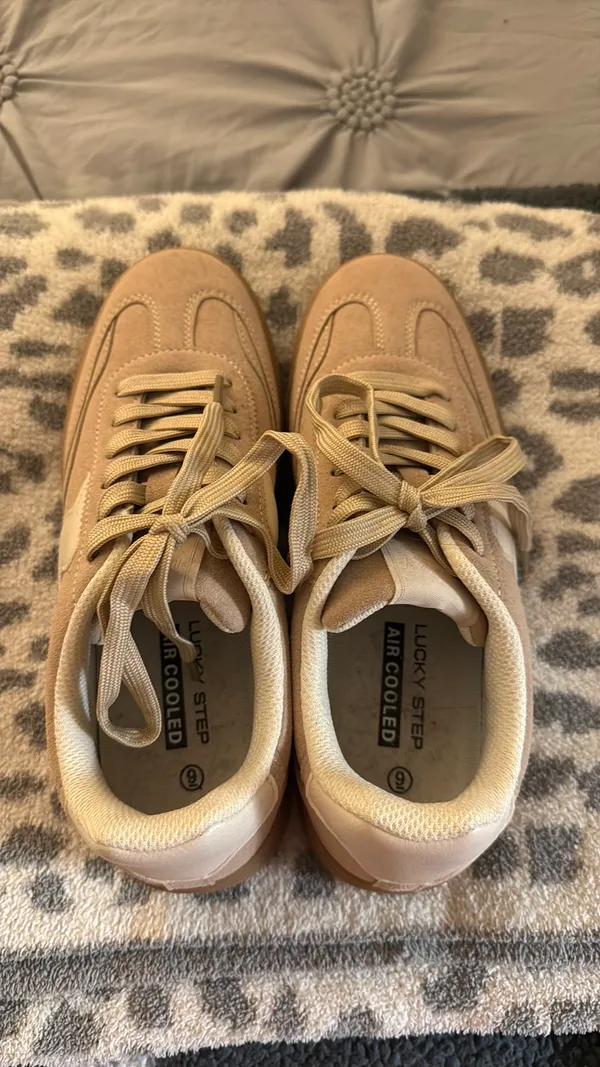Lucky Step Platform Shoes Tan Size 9 - Image 3
