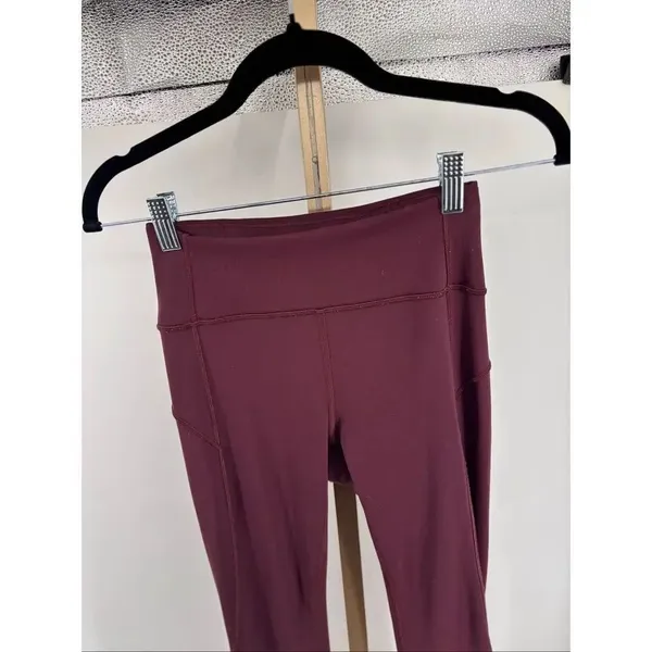 Lululemon In Movement 7/8 Tight 25” Size 4 - Image 4