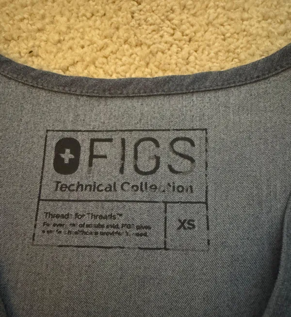 FIGS Scrubs Set - Image 3