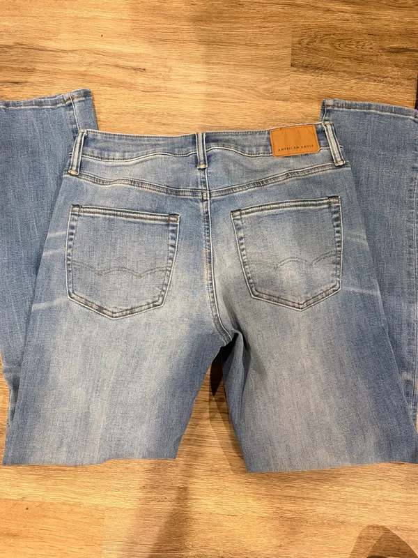 American Eagle Jeans - Image 4