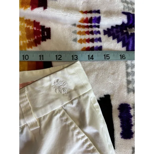 Tommy Bahama (18 Golf) Cream Capris Cuffed Sz 4 Low Rise Pockets‎ Zip Soft - Image 5