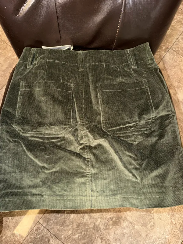 Skirt Green Size M - Image 3