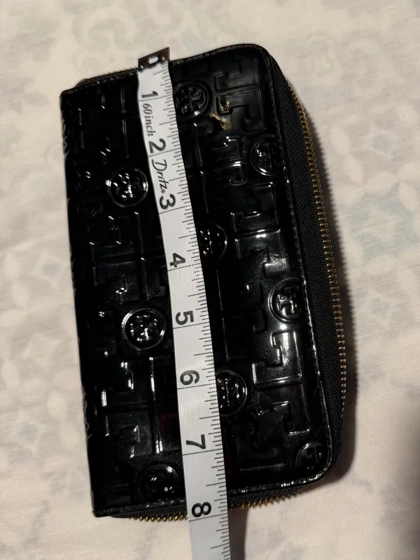 Tory Burch Black Patent Embossed Zip Around Wallet - Image 9