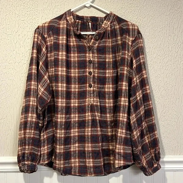 Free People Plaid Northern Bound Flannel Henley top size XS - Image 3