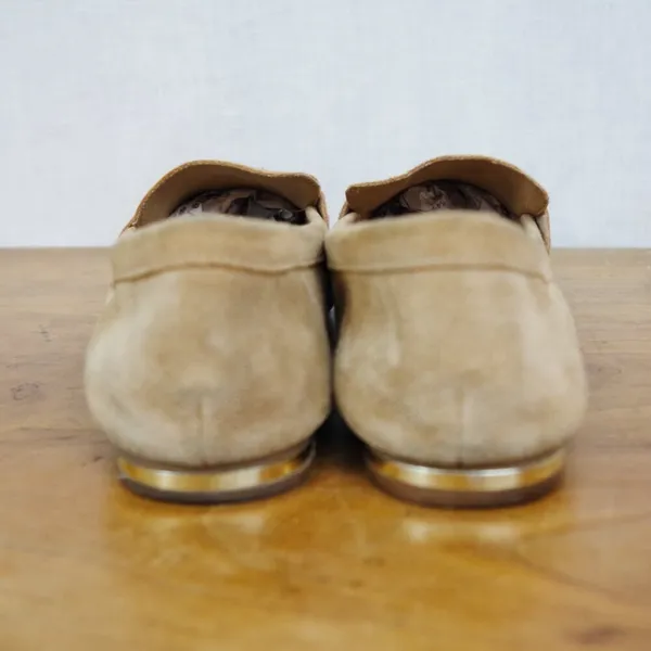 EXPRESS Tan Suede Pointed Toe Flats Size 9 - Image 3