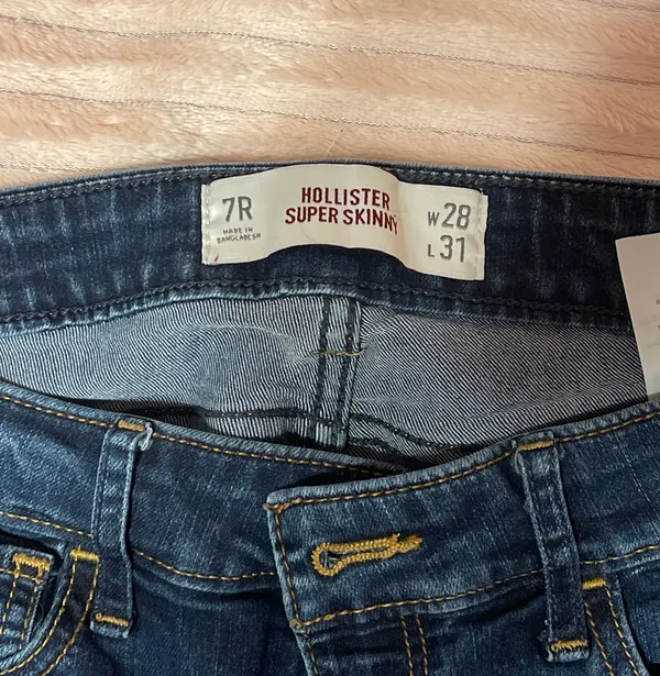 Hollister Super Skinny Jeans - Image 3