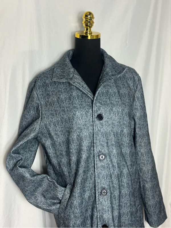 Fashion women’s peacoat business casual Grey Ribbed Button-Front Coat Medium - Image 2