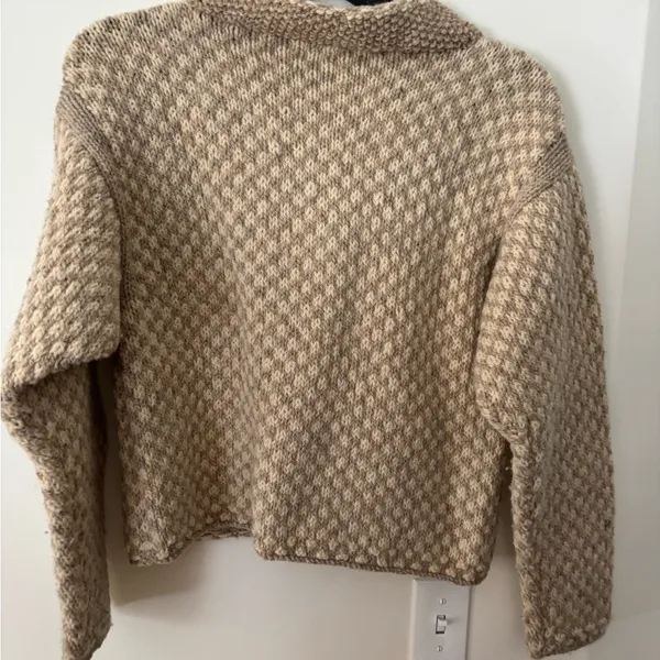 Cozy Beige Hand Knit Sweater Size undefined - Image 3