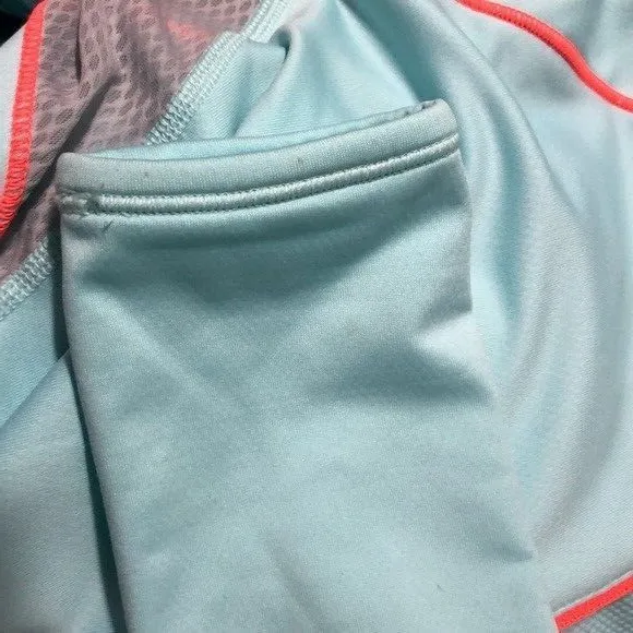 New balance 1/4 zip up hooded activewear shirt women's size‎ small - Image 14