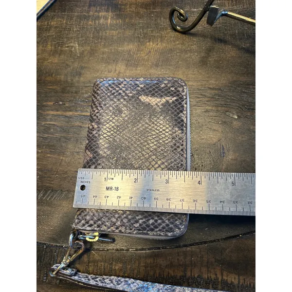 Michael Kors Brown Snakeskin‎ Embossed Leather Zip Around Wristlet Wallet GUC - Image 9