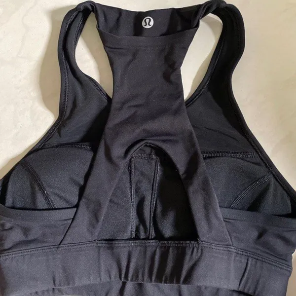 Lululemon Women's Sports Bra with Phone Holder on back Size 6 Black Running - Image 8