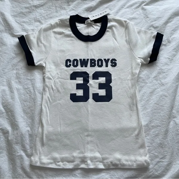 Brandy Melville John Galt cowboy 33 black sleeve white top - Image 2