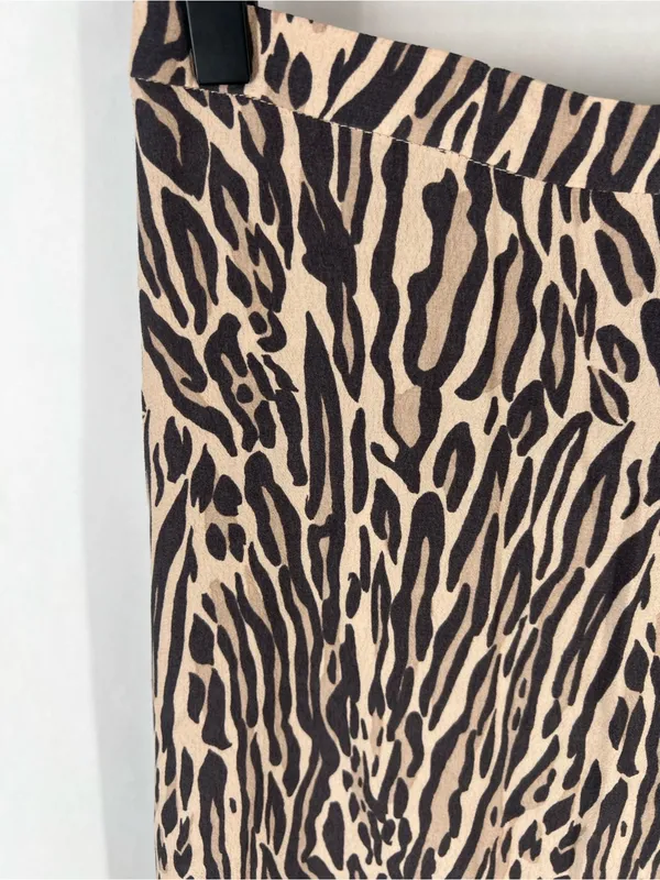 Aritzia Wilfred Cherie Midi Skirt Brown Black Animal Print Size 0 - Image 3