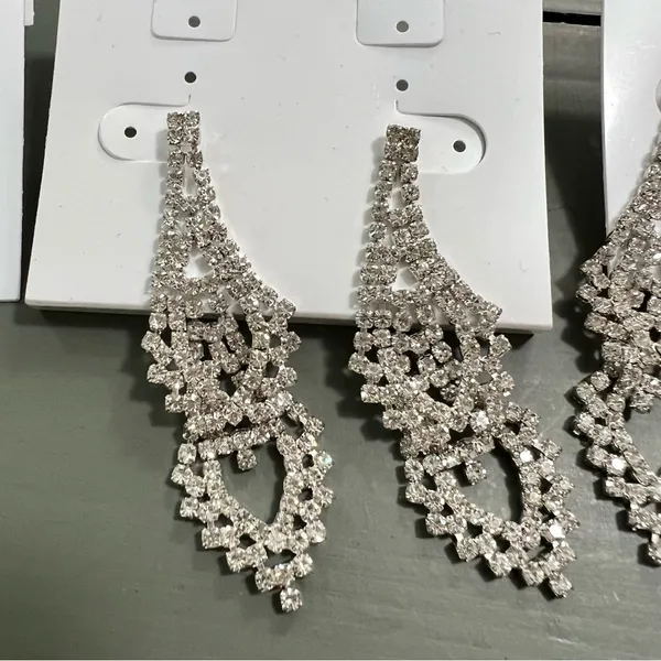 Mod Glam Rhinestone Chandelier Earrings Silver Tone Statement Dangle OS - Image 3