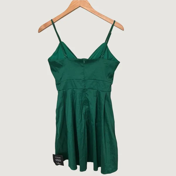 Lulus Emerald Green V-Neck Fit and Flare Mini Skater Dress NWT Size Medium - Image 3