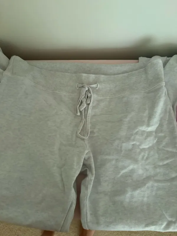 Grey Brandy Melville Sweatpants - Image 3