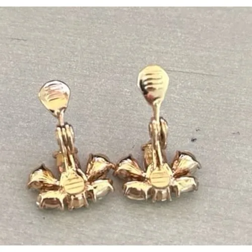Cluster Studs clear crystals fanned, floral silhouette rose gold backing clip-on - Image 4