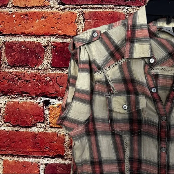 Women’s Harley Davidson button-down - Image 4