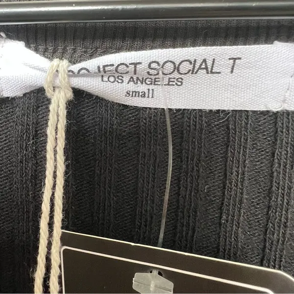Project Social T NWT Getaway Notch Neck Sweater Ribbed Pullover Black Size Small - Image 5