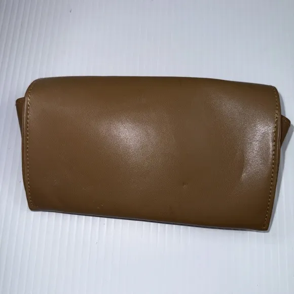 Burberry London England Tan‎ Brown With Black Letters Eye/Sun Glass Case - Image 4