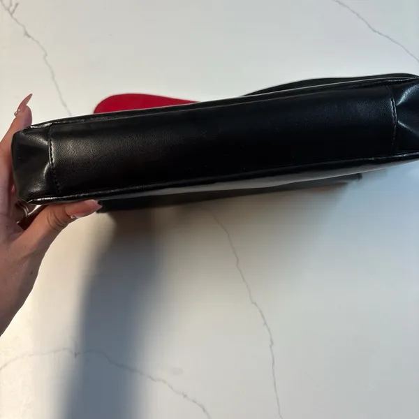 Victoria's Secret Black and Red Shoulder Bag - Image 6
