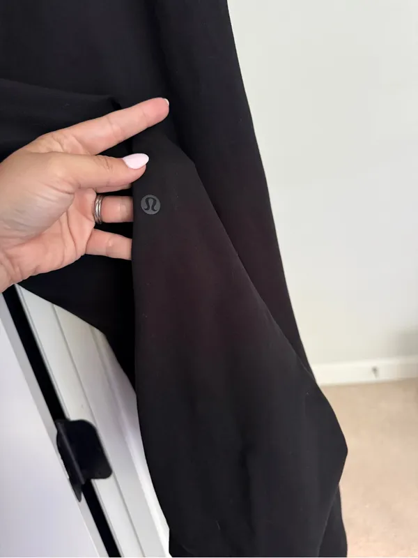 Lululemon Soft Jersey Classic-Fit Mid-Rise‎ Jogger Black Pants - Image 4