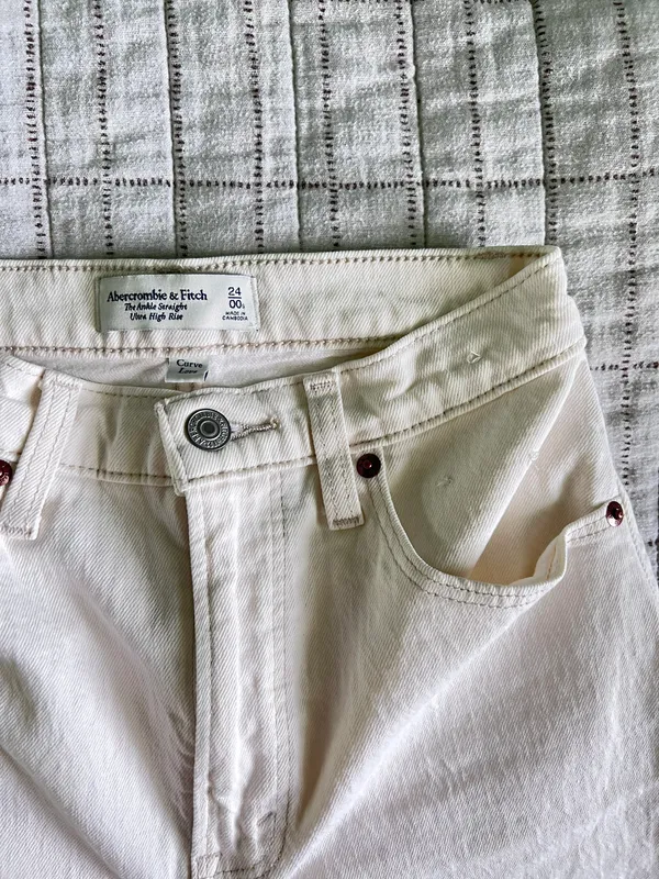 Curve Love Ankle Straight Jeans - Image 4
