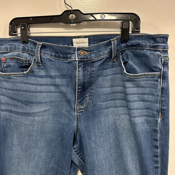 Hudson Jeans Natalie Dianna Dark Blue Ankle & Cropped denim Size 32 - Image 2