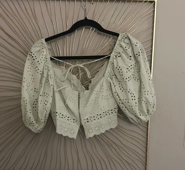 Sage Green cropped dress shirt - Image 2