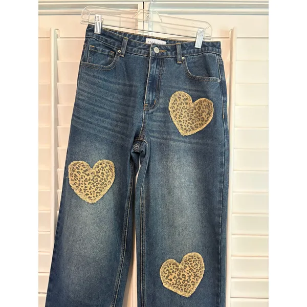Angel Kiss‎ Leopard Heart Patch Jeans - Image 4