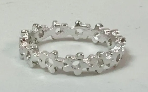Daisy Silver  Flower Floral Cut-Out Band Ring Jewelry Size 7 🌸 - Image 2
